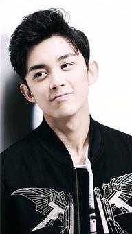 吴磊的背景是什么,从童星到实力派演员的成长之路